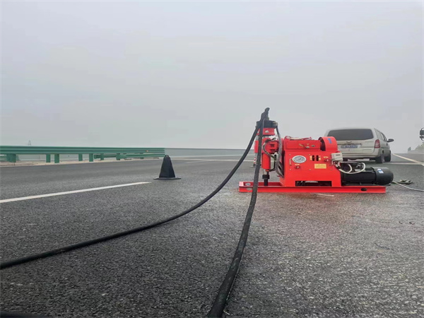 二道江马路路基路面开裂下沉注浆加固灌浆