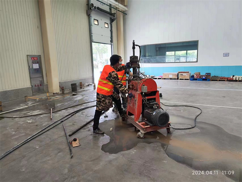 二道江厂房地面下沉塌陷注浆加固施工